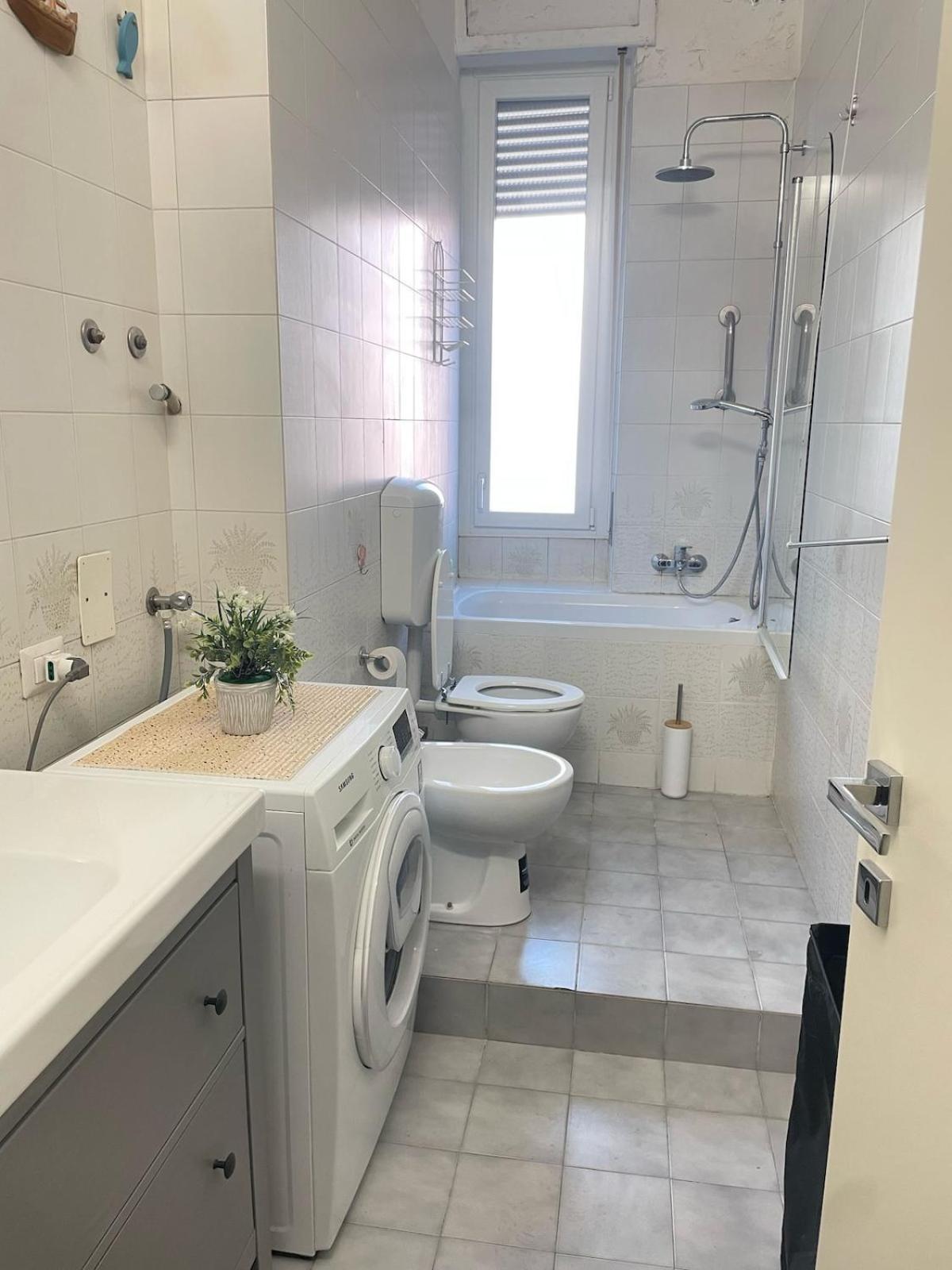Accogliente E Vicino Al Centro Apartment Milan