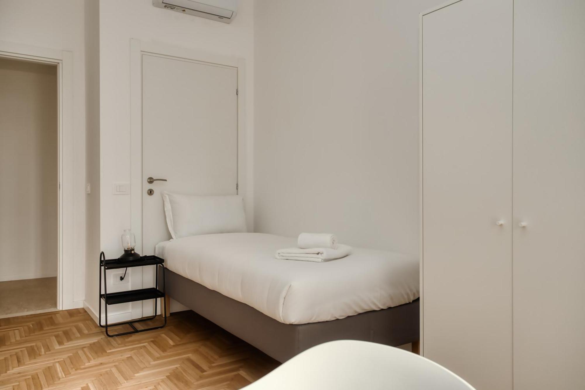 Joivy Beautiful And Modern With 2 Balconies Apartment *