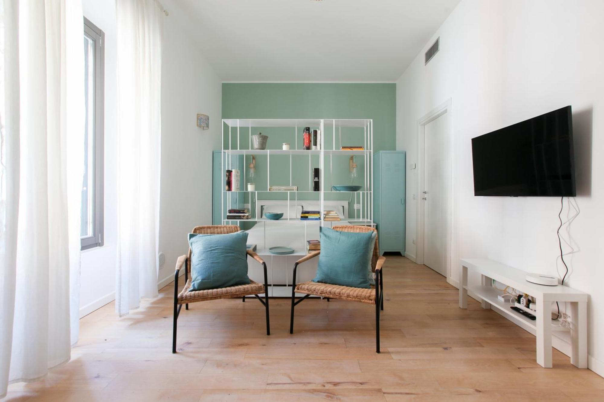 Apartment Hozyhome Isola District Milan