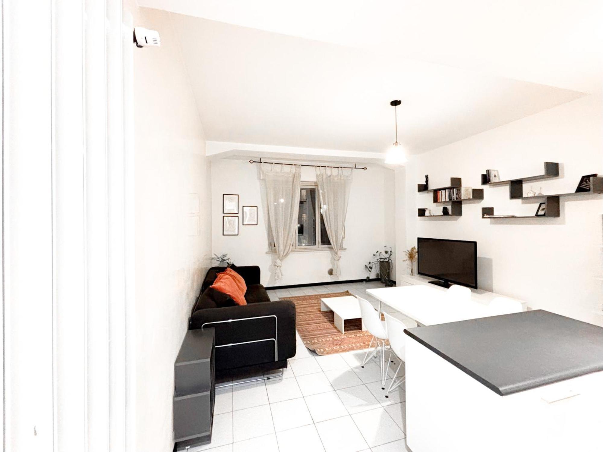 Sweet Staying At Large 3rooms In Navigli Apartment
