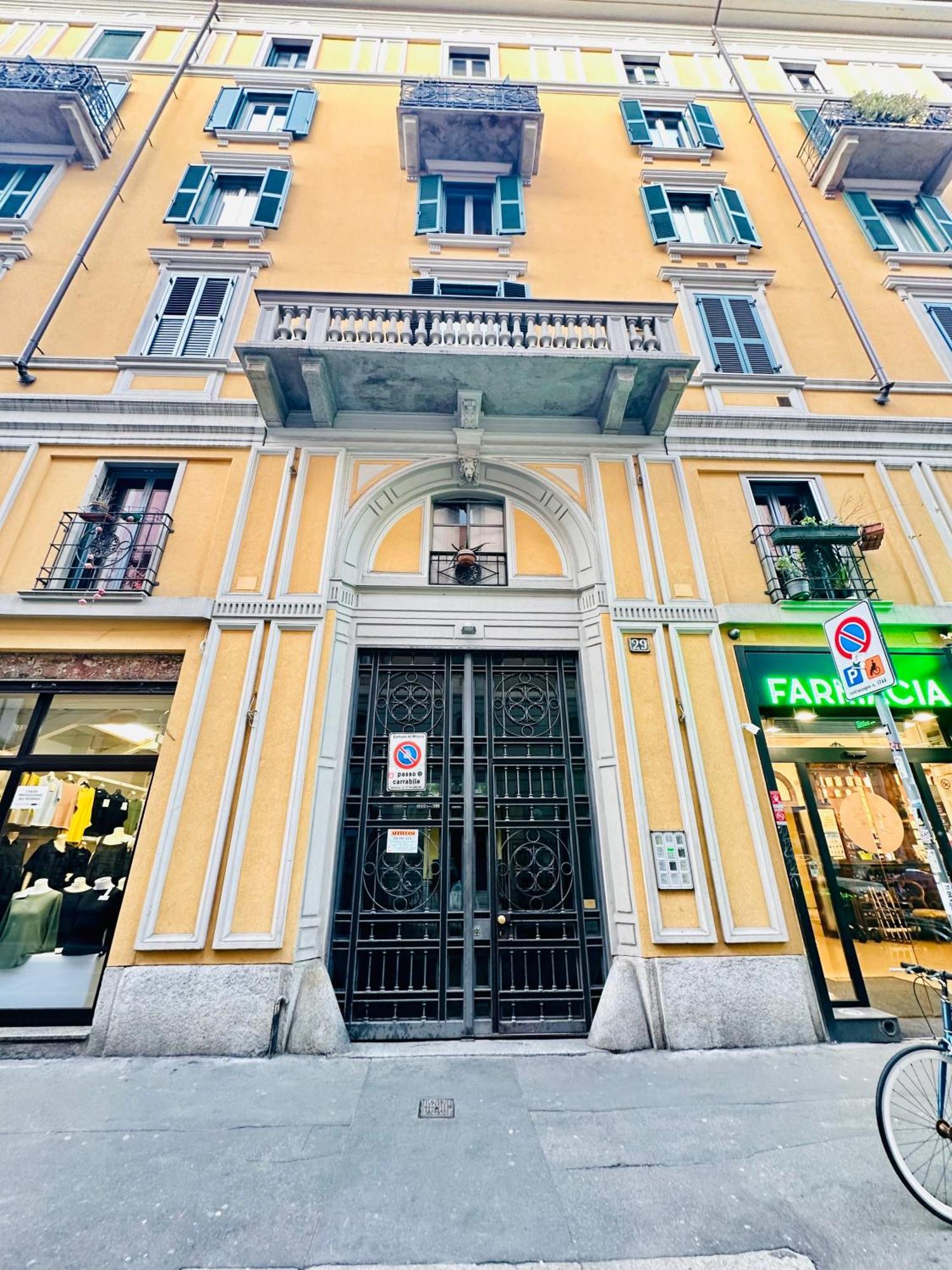 La Vie En Rouge - Porta Venezia Apartment Milan