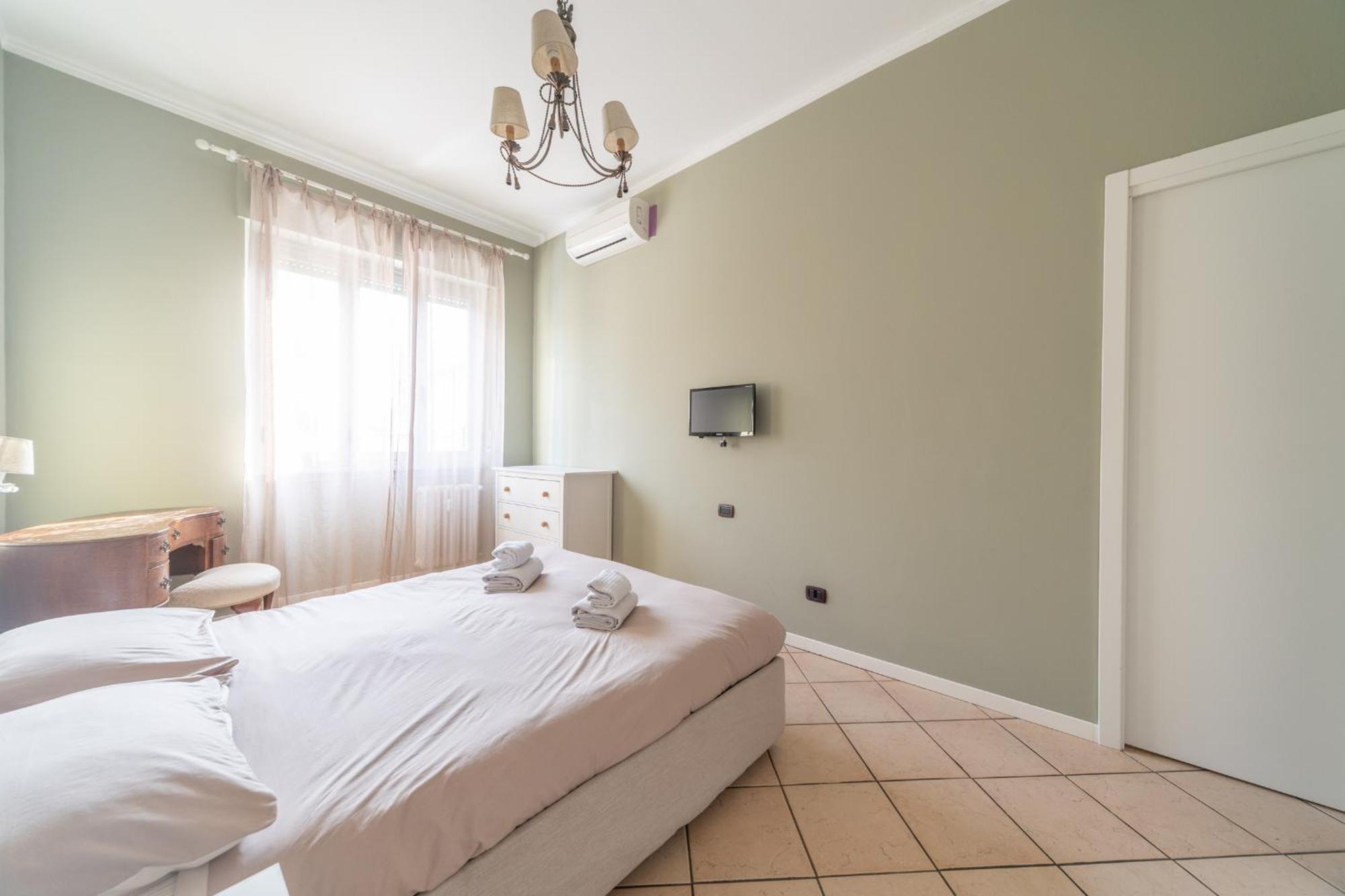 Pretty Flat In Apartment