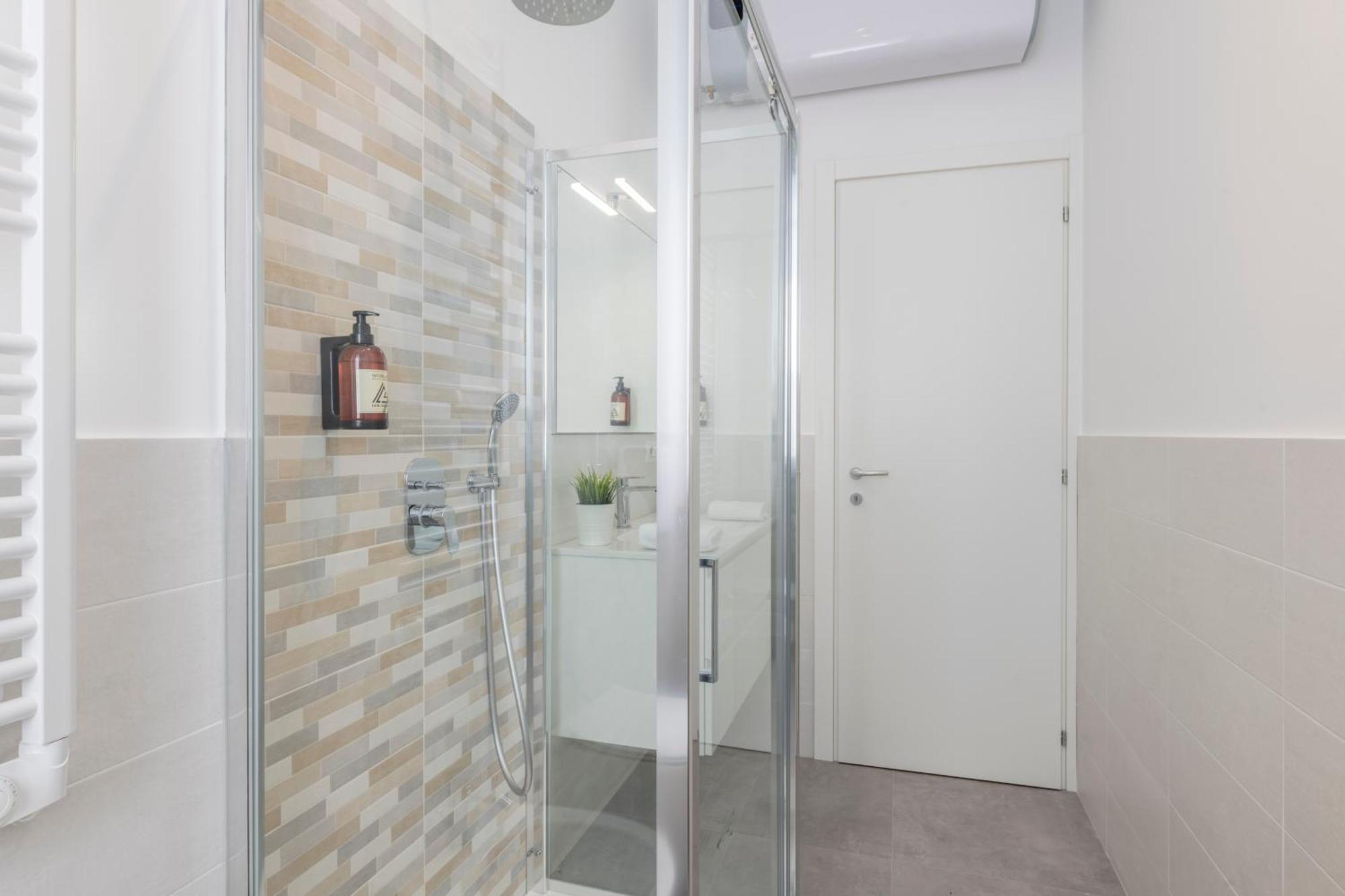 Apartment Stayeasy Fondazione Prada - Center In 15 Mins