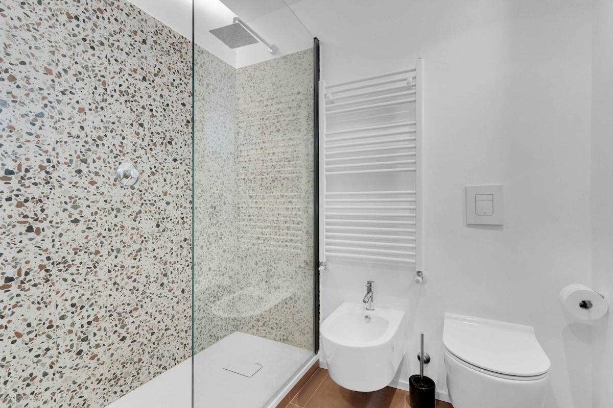 Stazione Moderno Apartment *