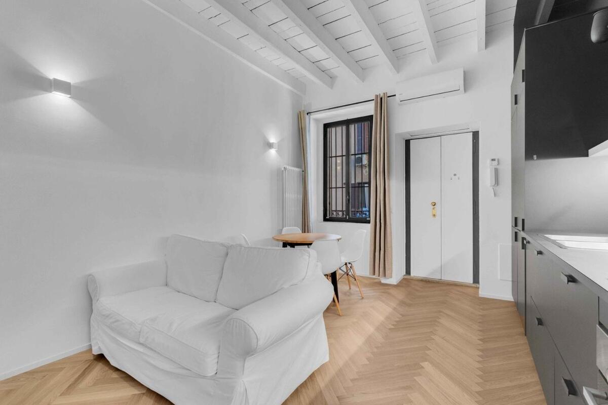Stazione Moderno Apartment Milan