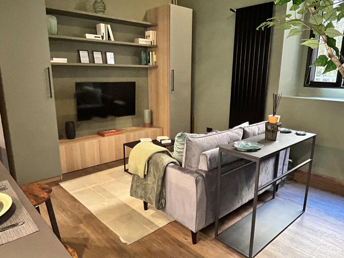 Apartment Tree House - Stylish Loft In The Heart Of Milan