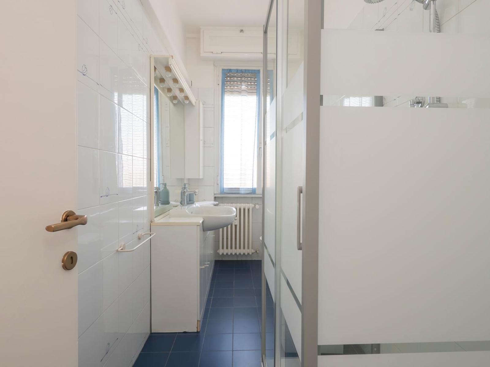 Xenia - Newly Renovated *