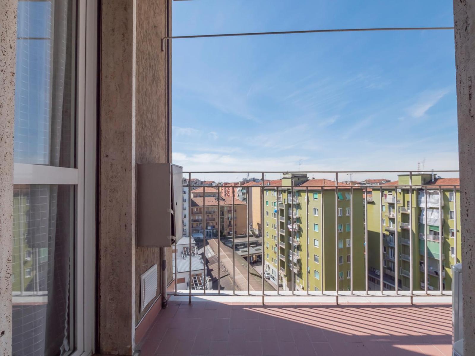Xenia - Newly Renovated * Milano