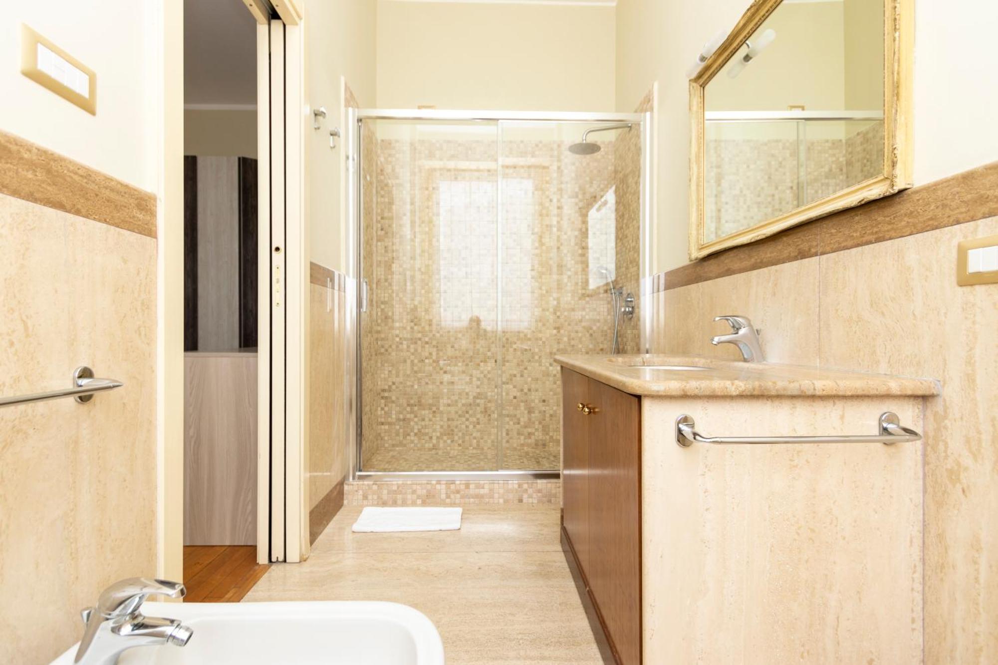 Apartment Exclusive In Station - Duomo 5 In Minutes *