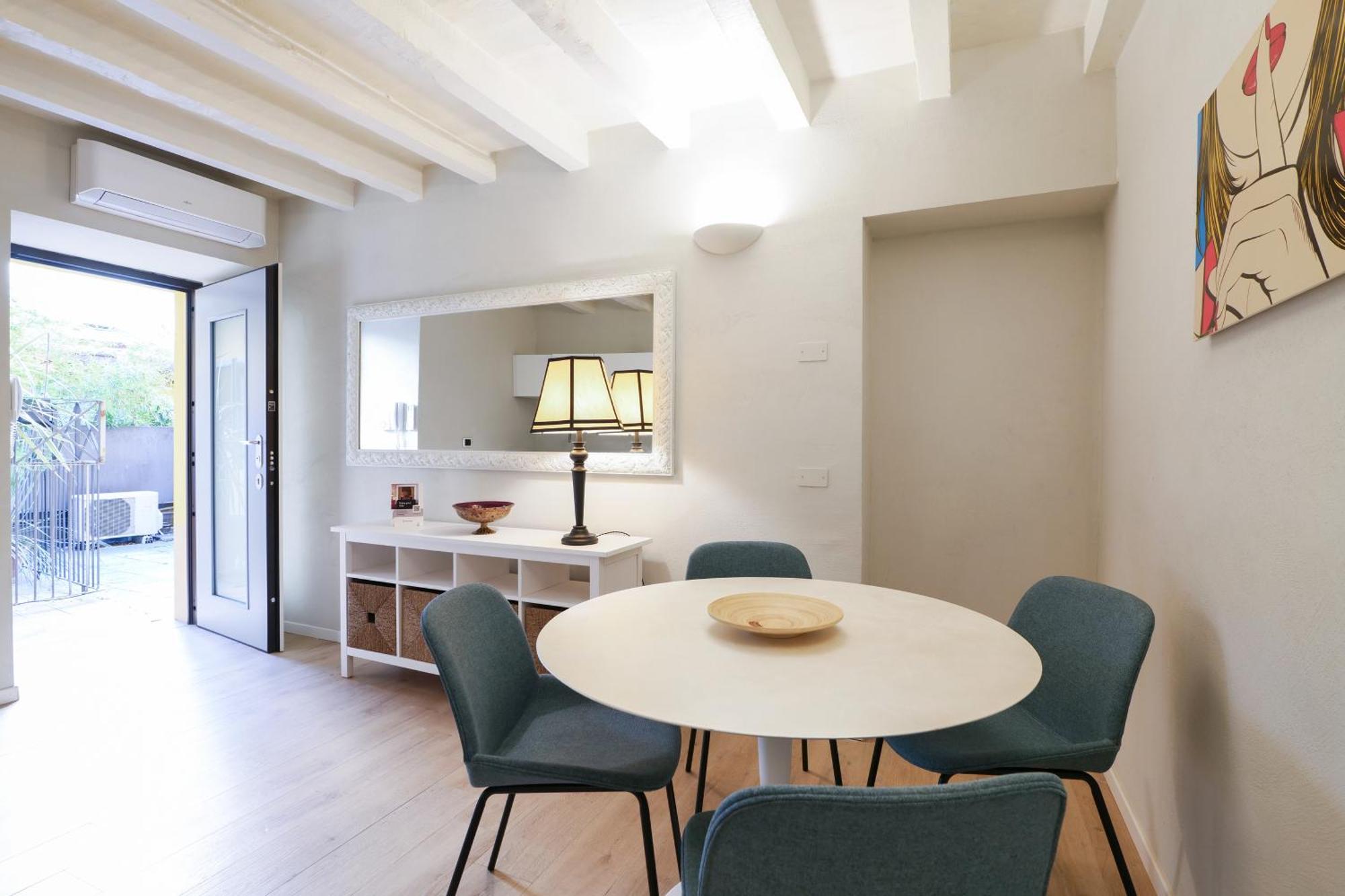 Elegant Rosales Apt. Appartamento