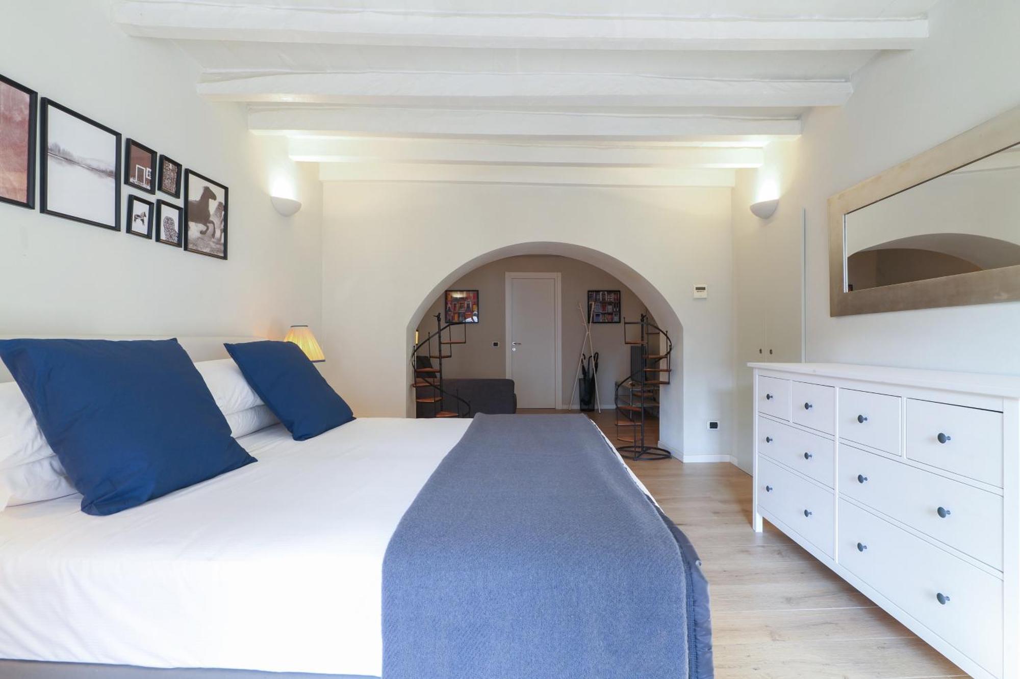 Elegant Rosales Apt. * Milan