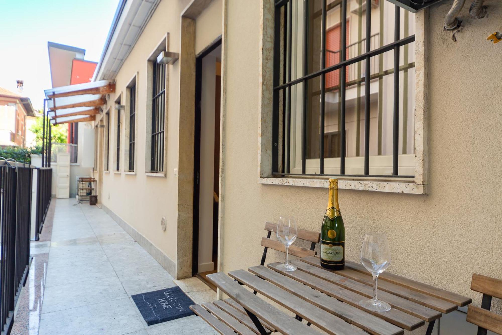 Metro M1- Fiera Citylife Duomo 10 Min Ac Wi-fi Apartamento Milão
