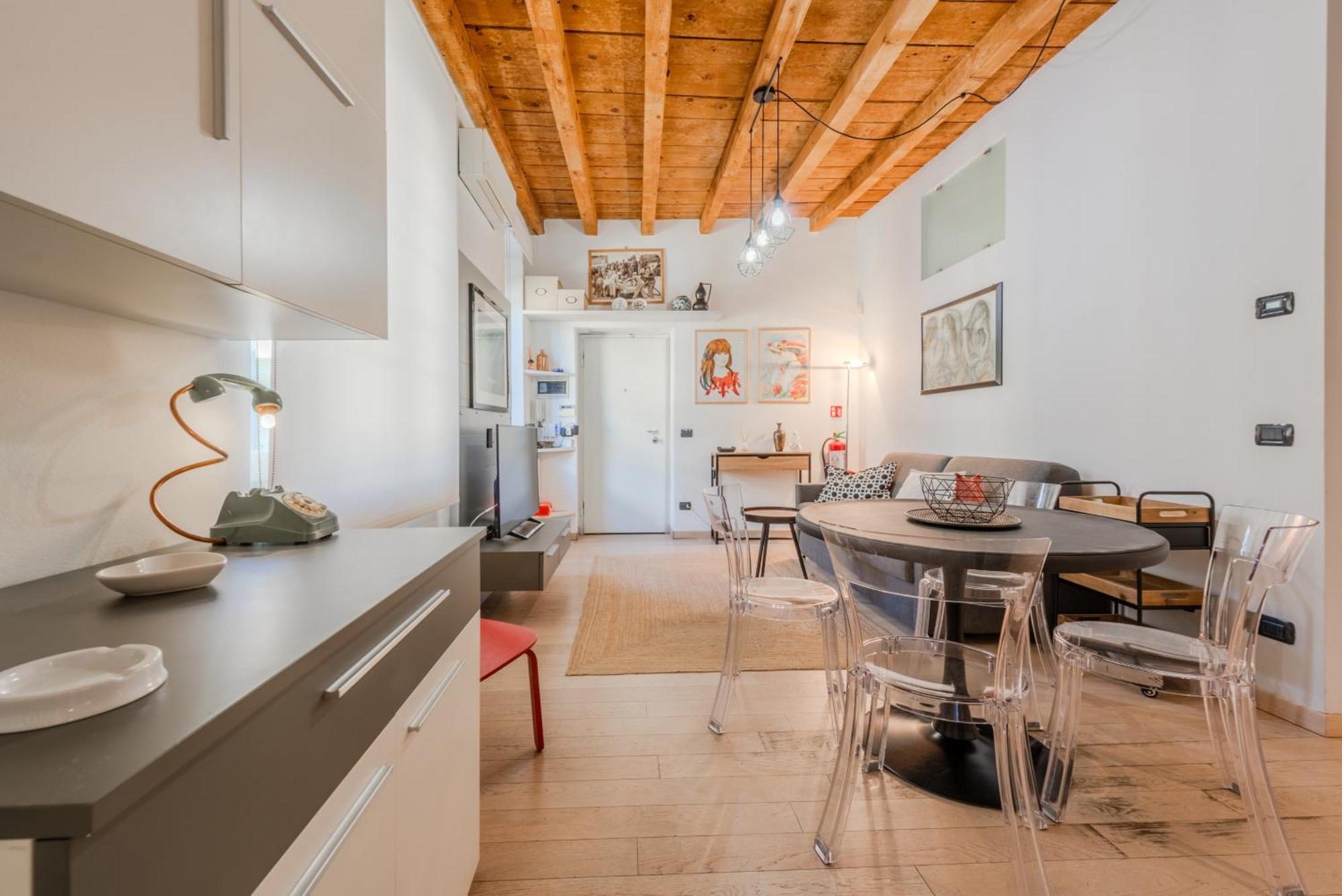 Crocetta Modern Flat * Milano
