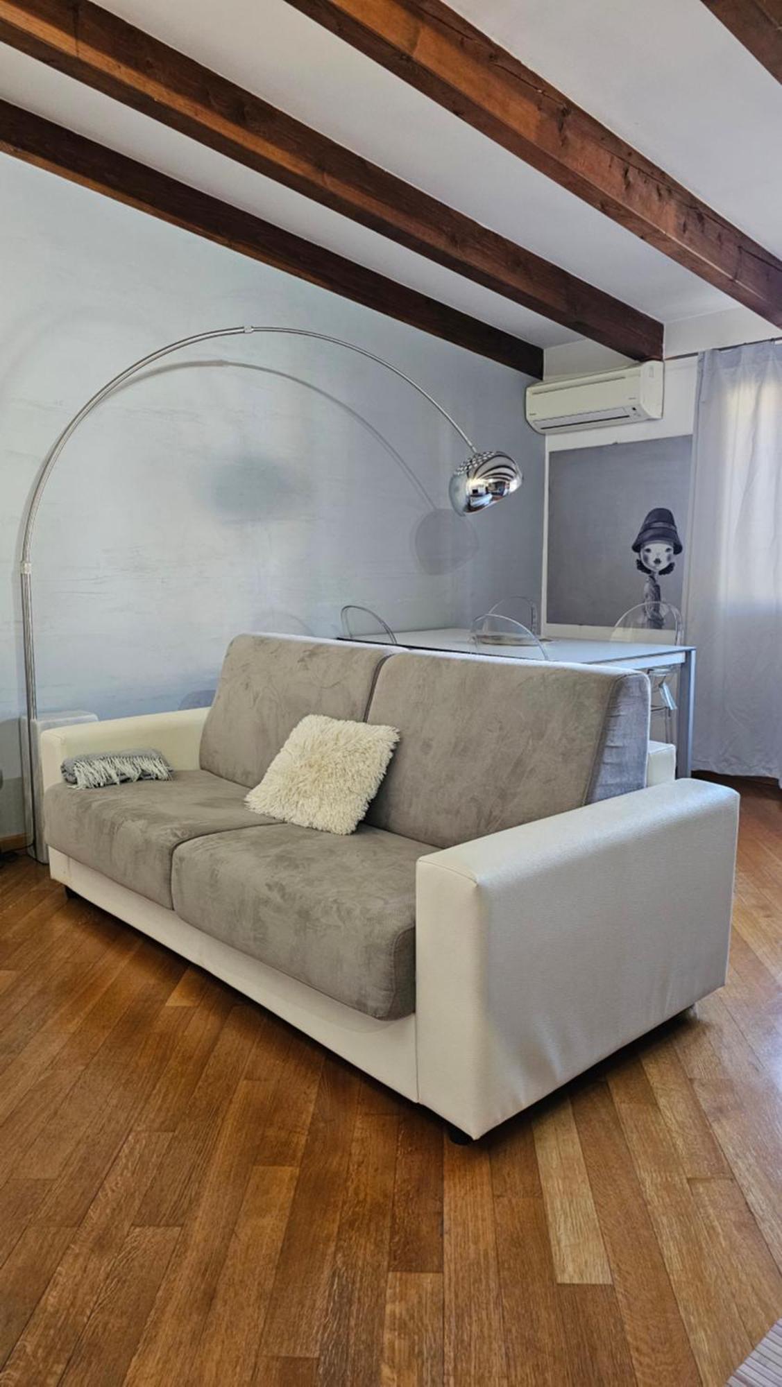 Nolo93 Attic Right In Front Of The Metro Station To Duomo Apartment