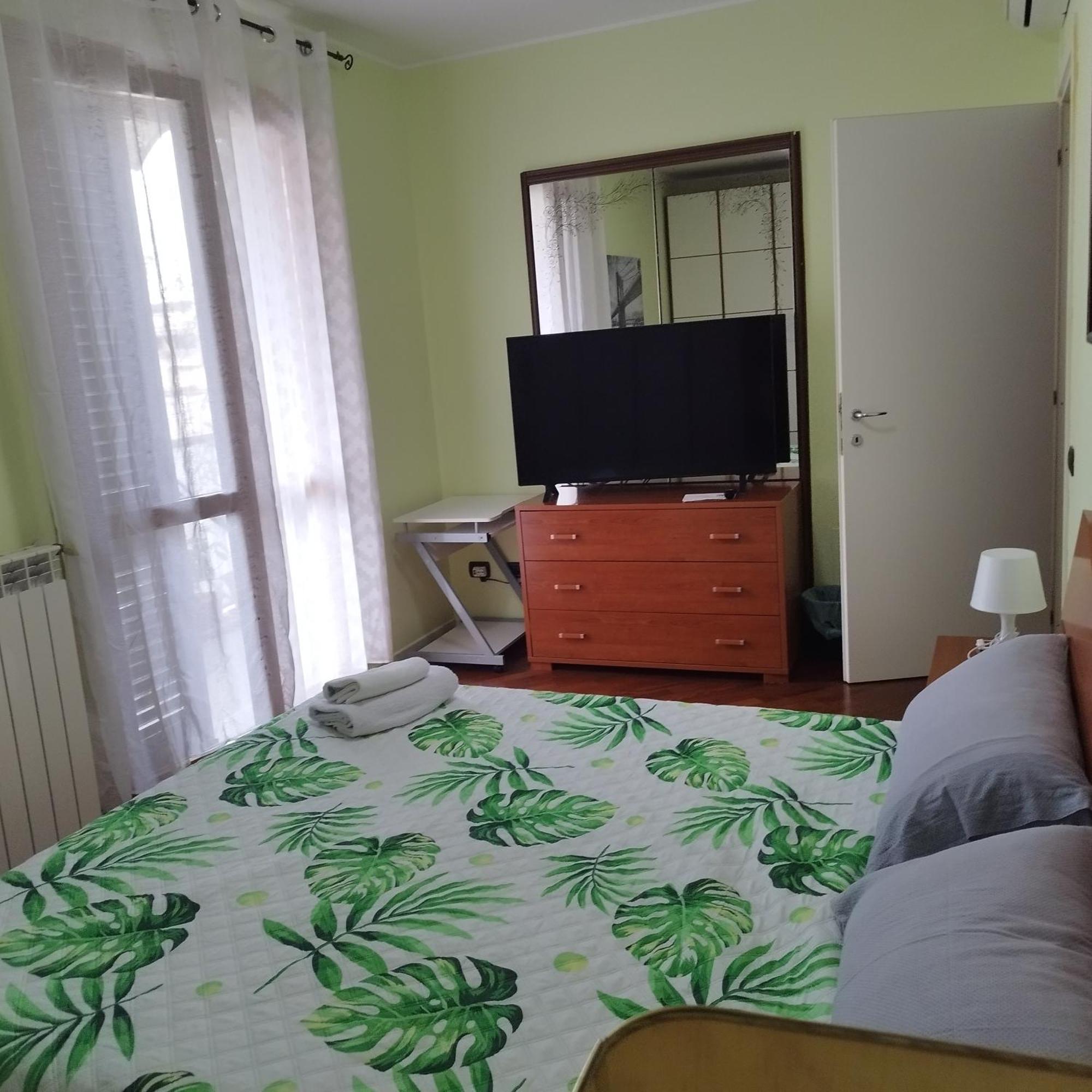 Matrimoniale, Politecnico Bovisa E Fiera Rho Homestay Milan