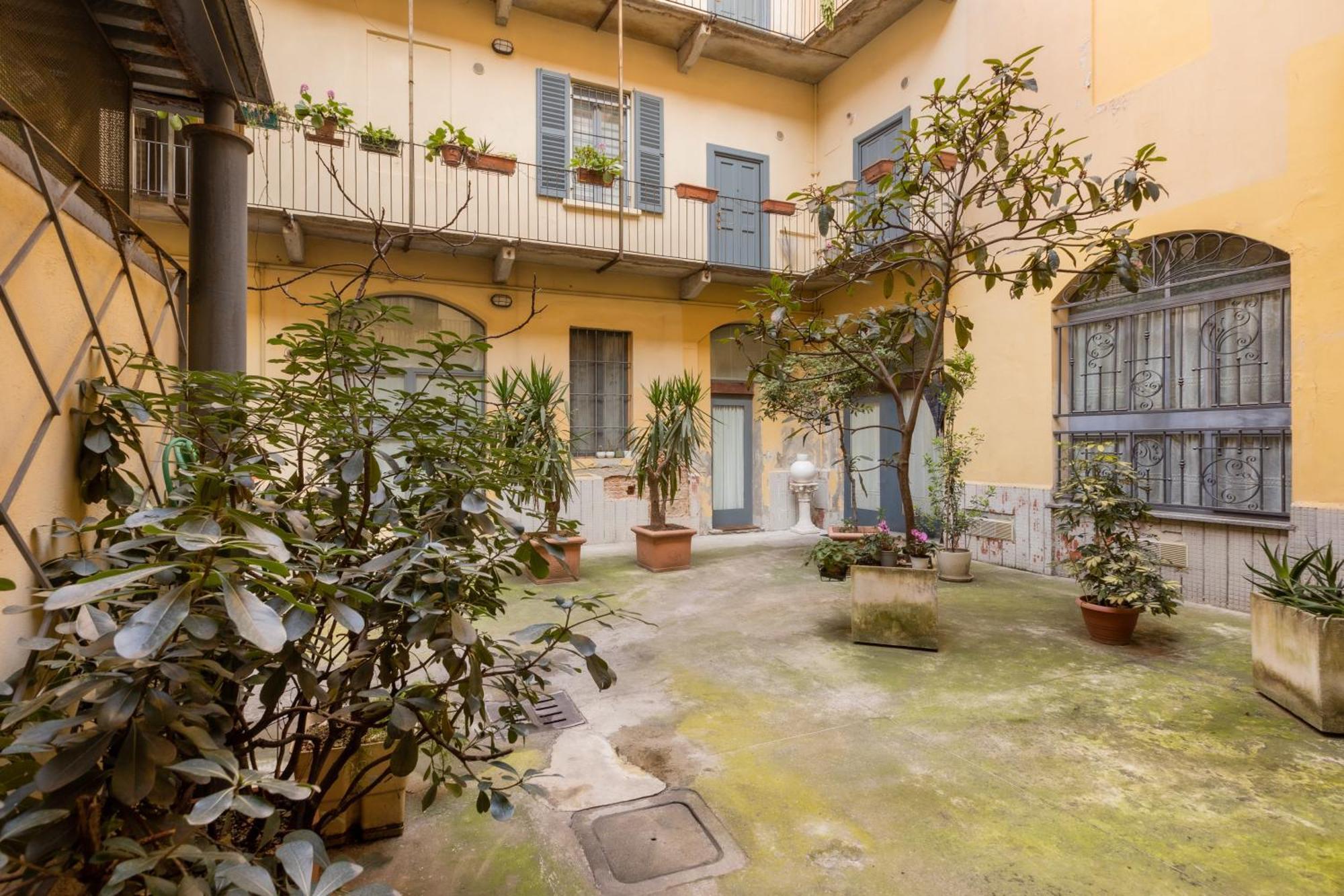 Bricks & Beams In The Key Area Of