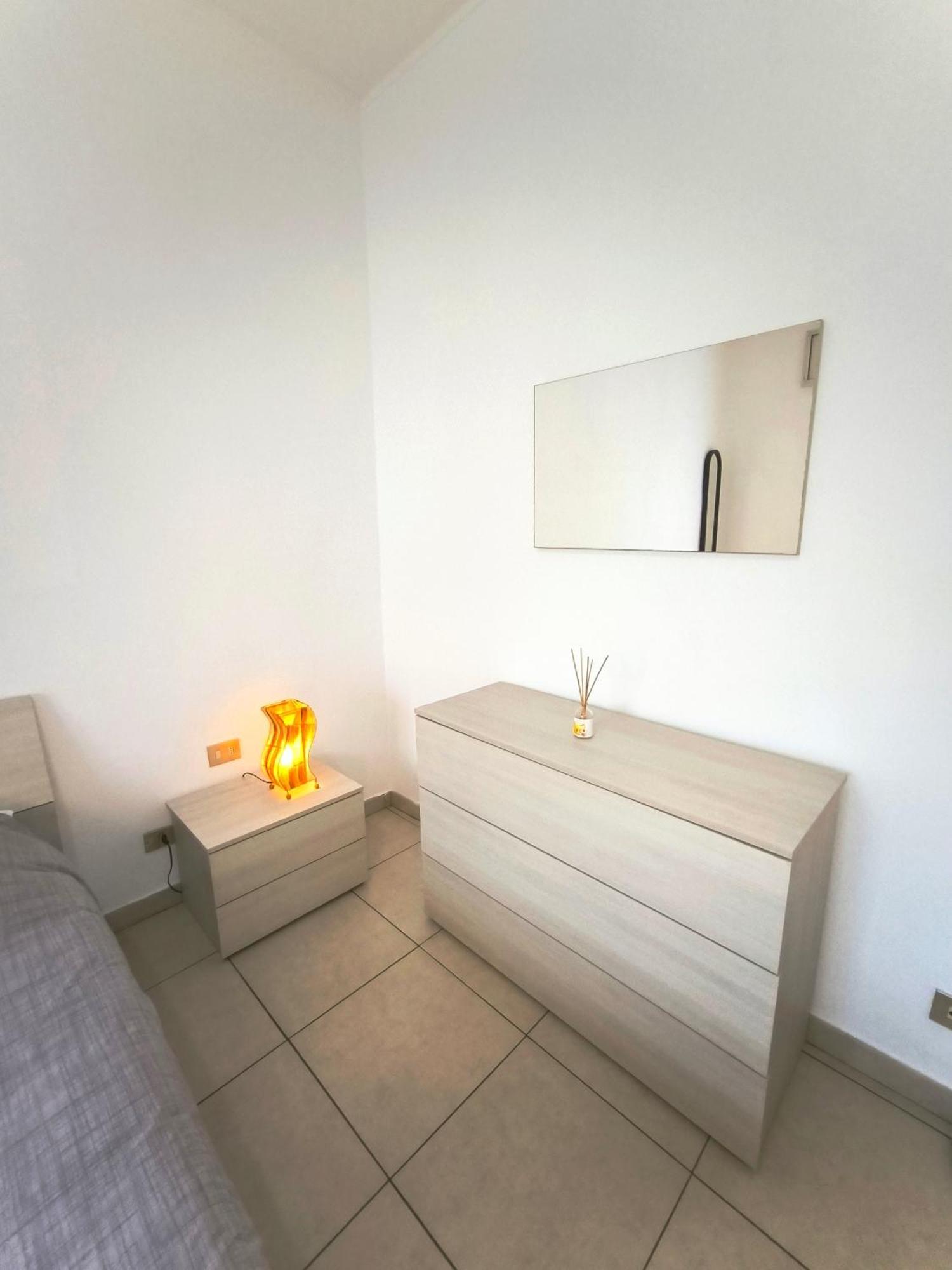 Portello Flat With Balcony Milan