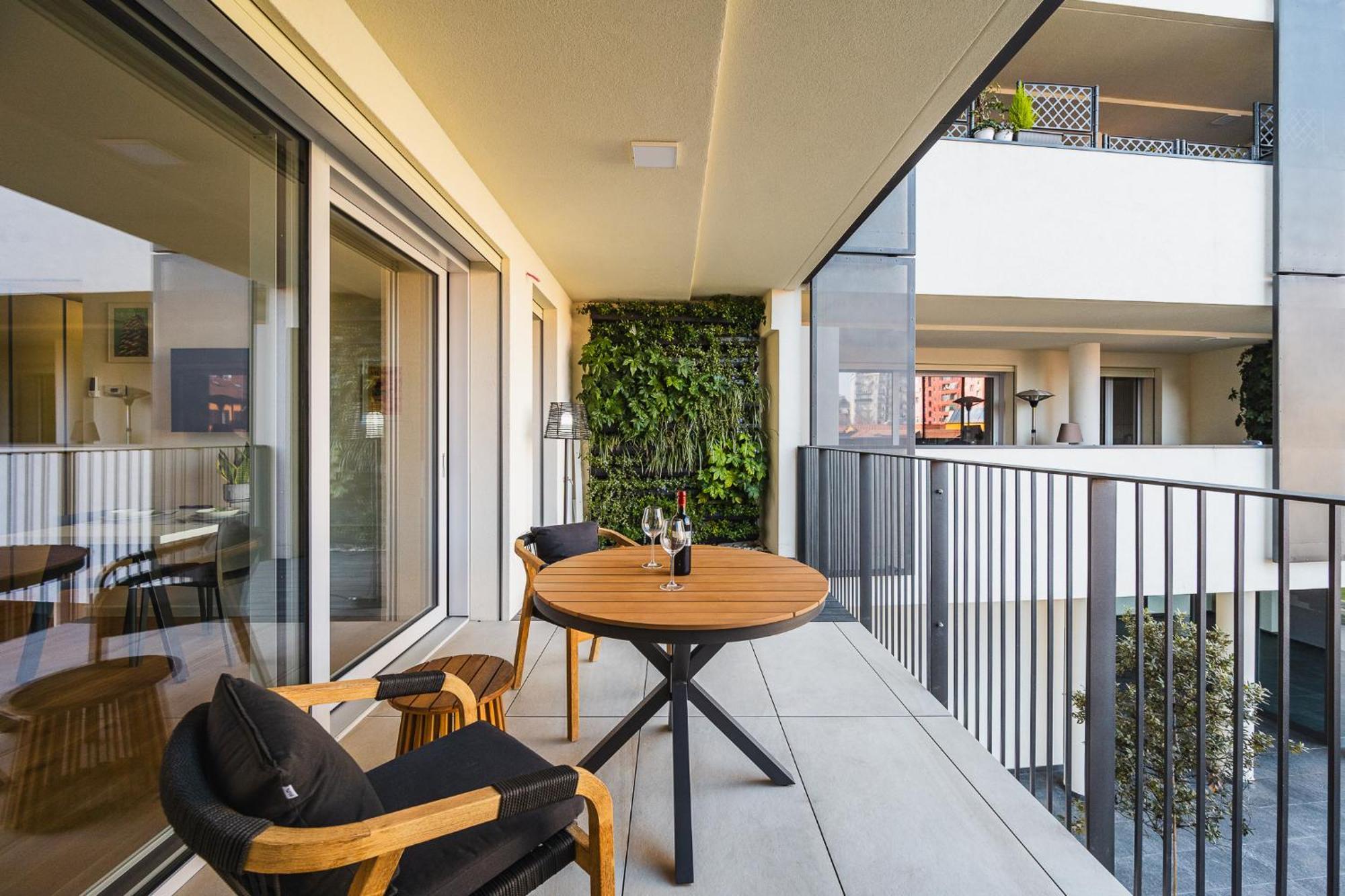Navigli Cozy Design With Balcony
