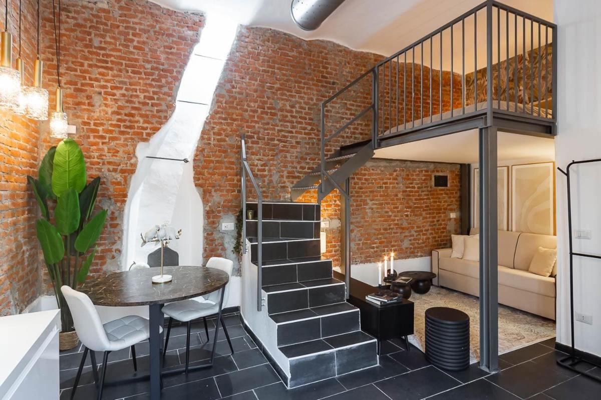 Apartment Garibaldi-isola Station Elegant *