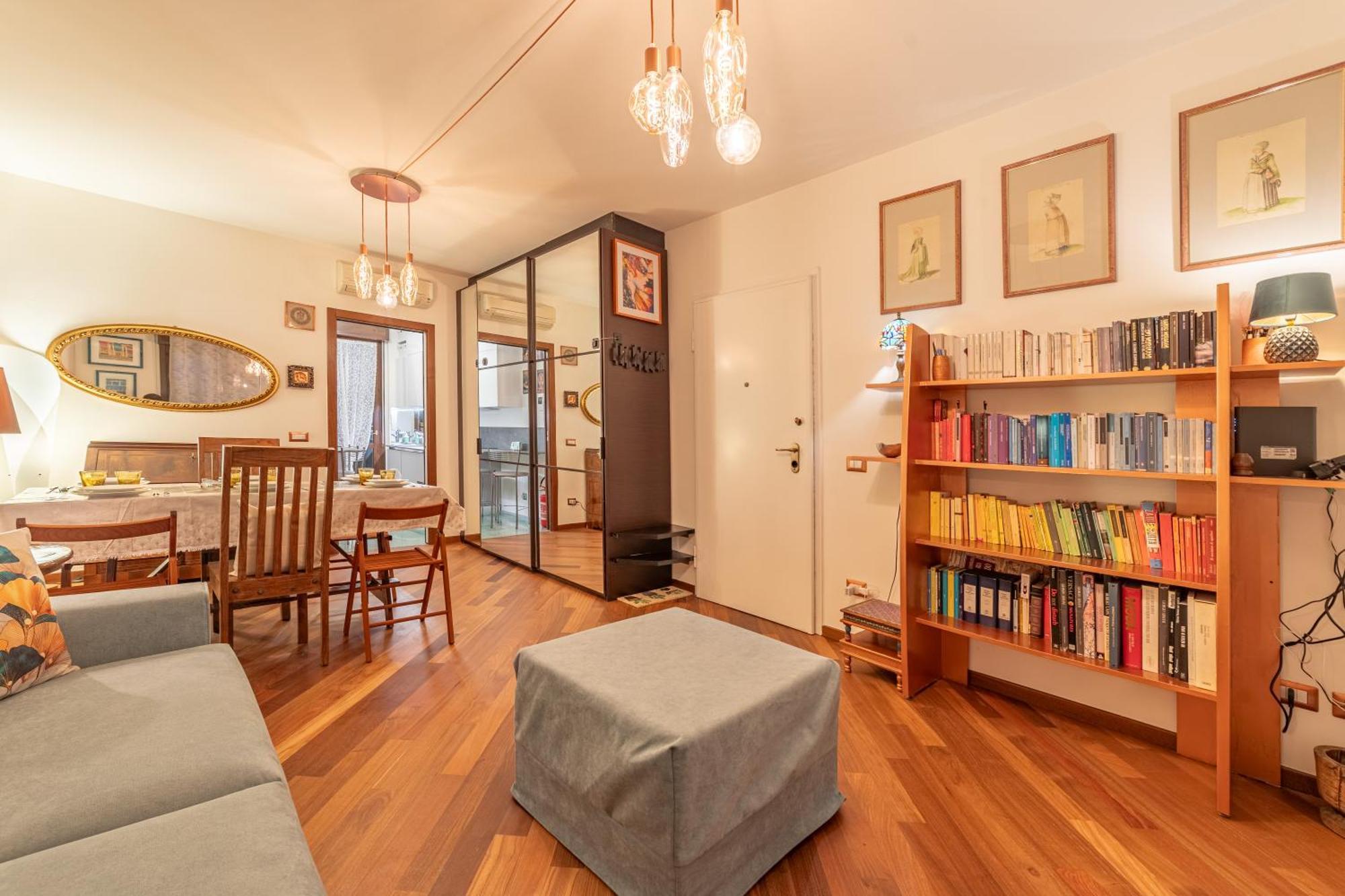 Apartment 5' From Bocconi With 2 Bedr And 2 Bathr Milan