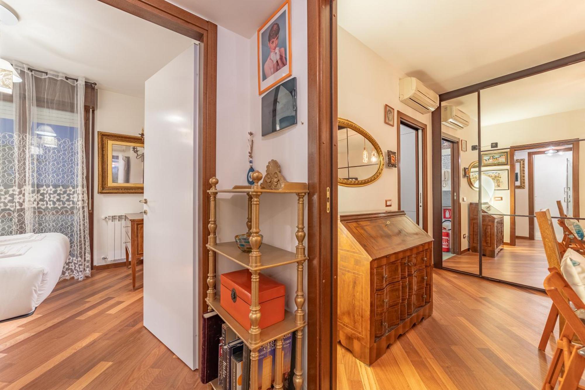 5' From Bocconi With 2 Bedr And 2 Bathr Apartment Milan
