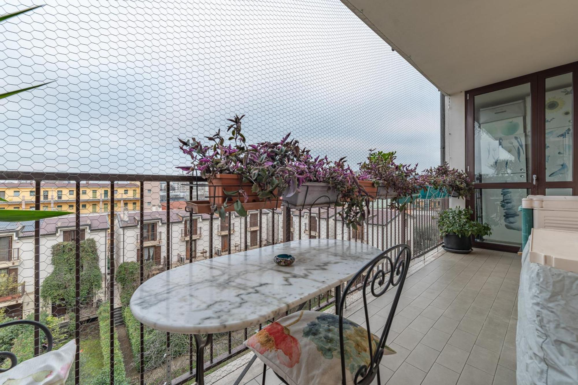 5' From Bocconi With 2 Bedr And 2 Bathr Apartment *