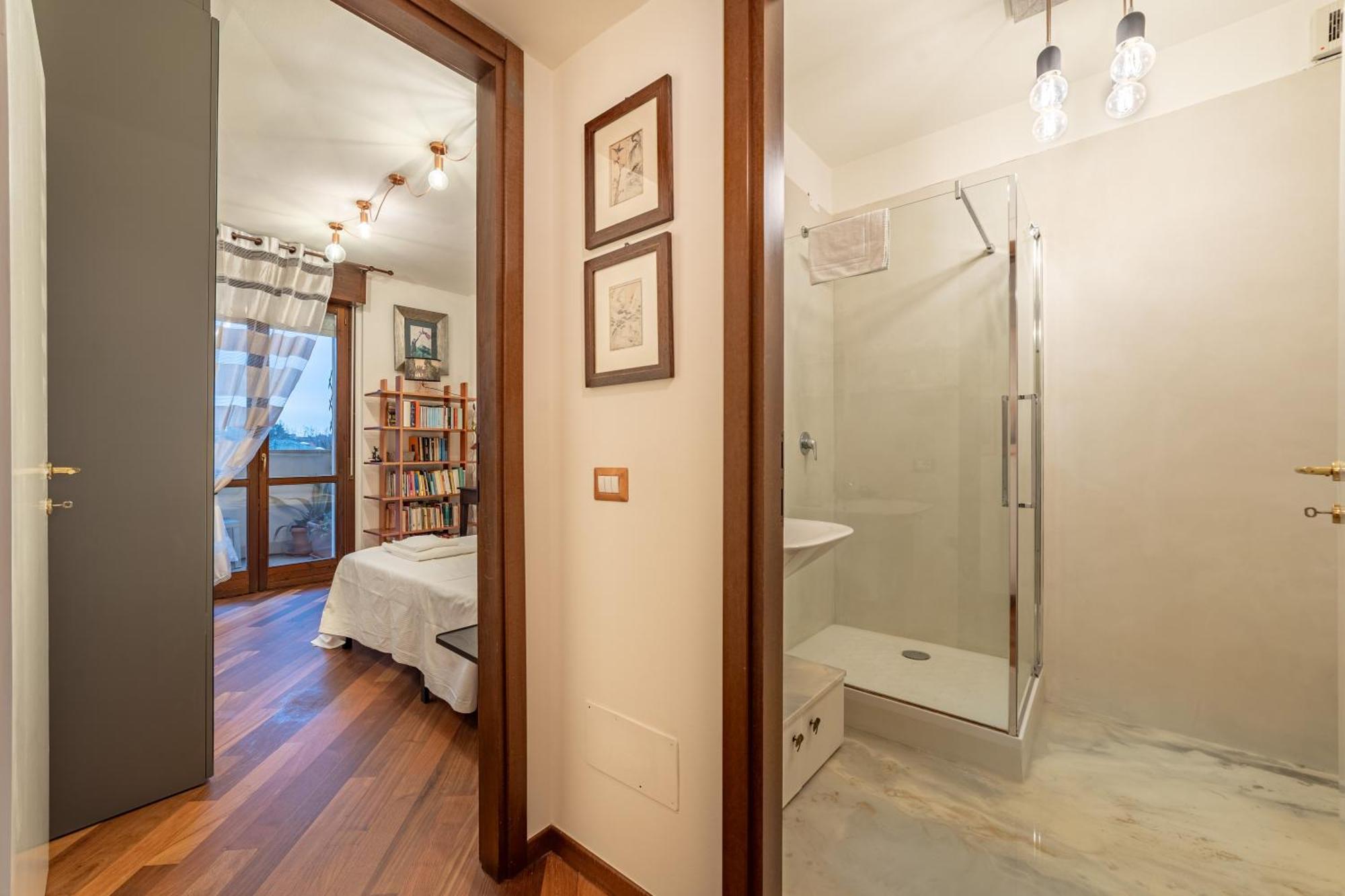 5' From Bocconi With 2 Bedr And 2 Bathr Apartment Milan