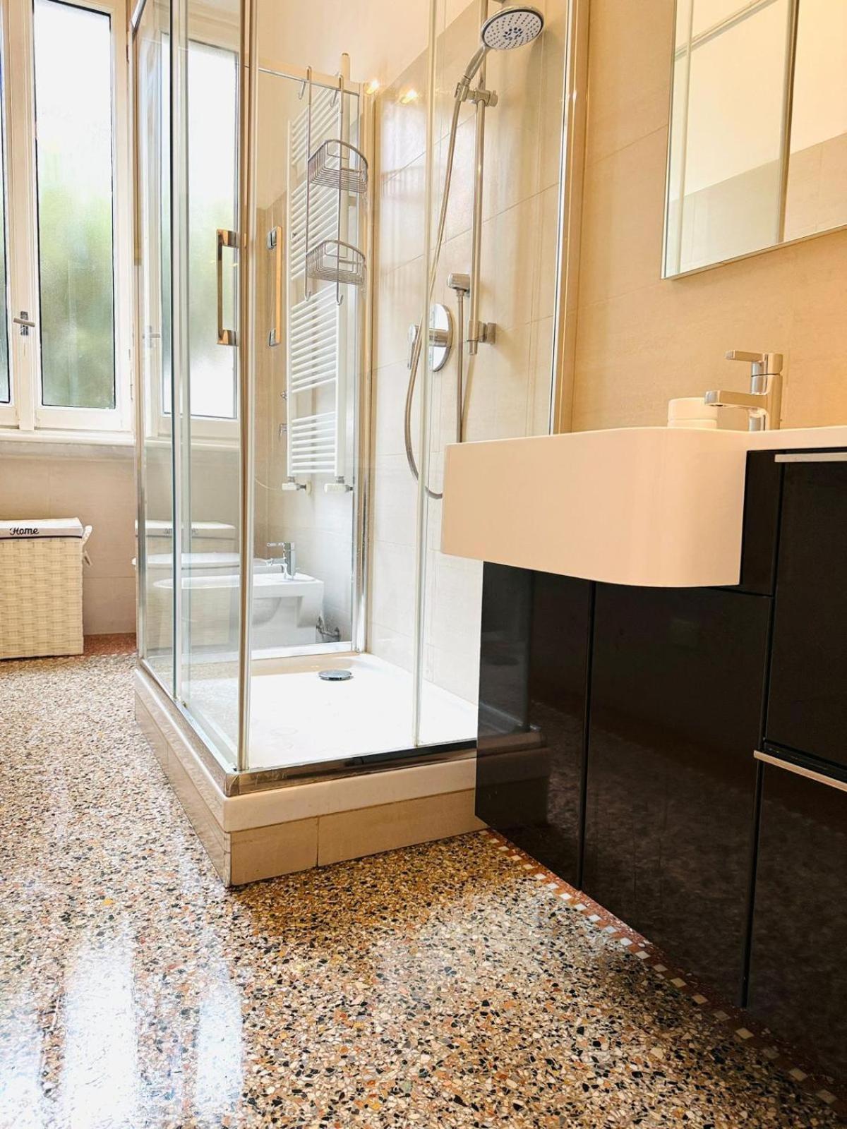 Comecasa 3 Bedrooms Near Bocconi Milan