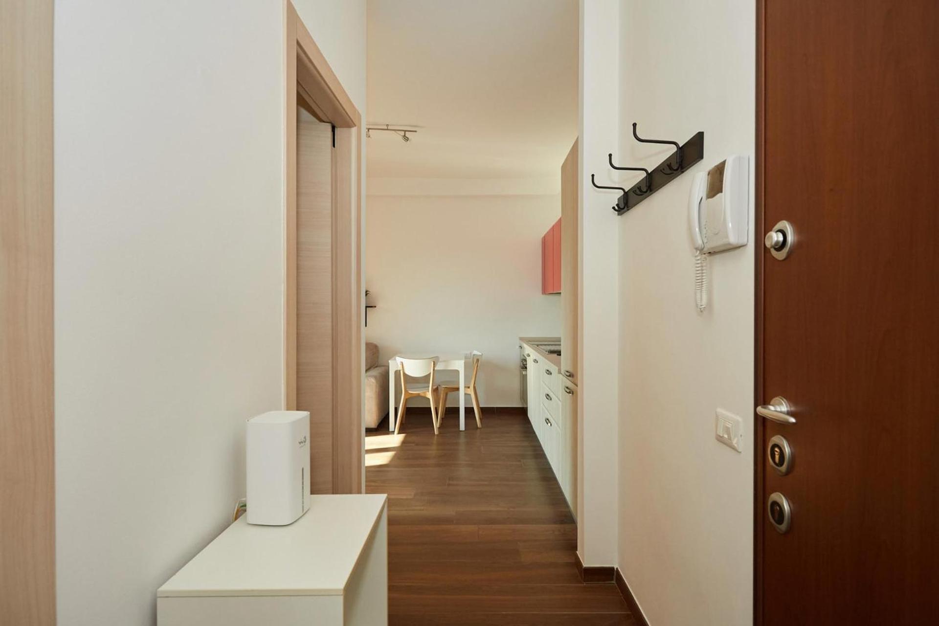 - 1 Bedroom Apartment