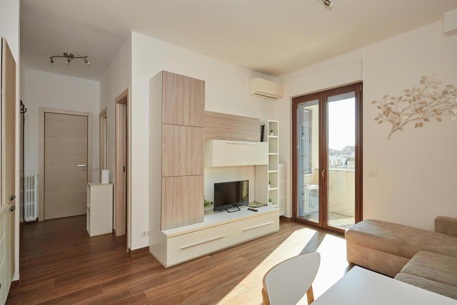 - 1 Bedroom Apartment