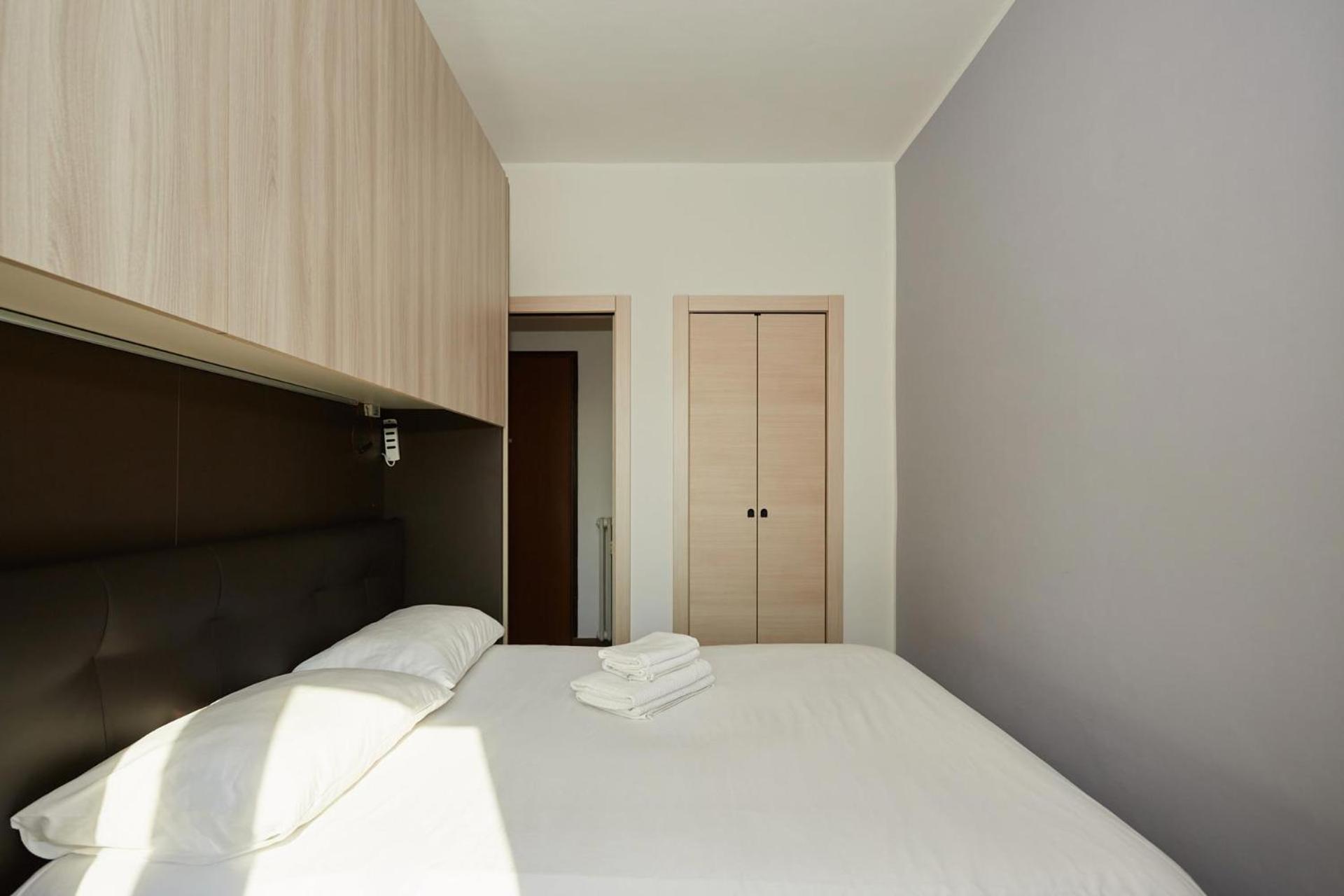- 1 Bedroom