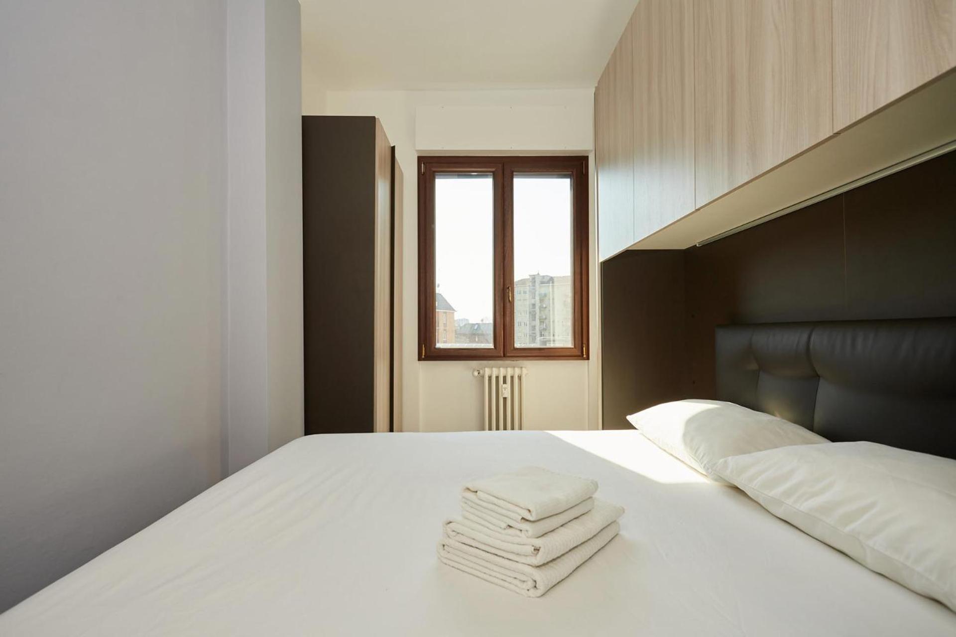 - 1 Bedroom Apartment