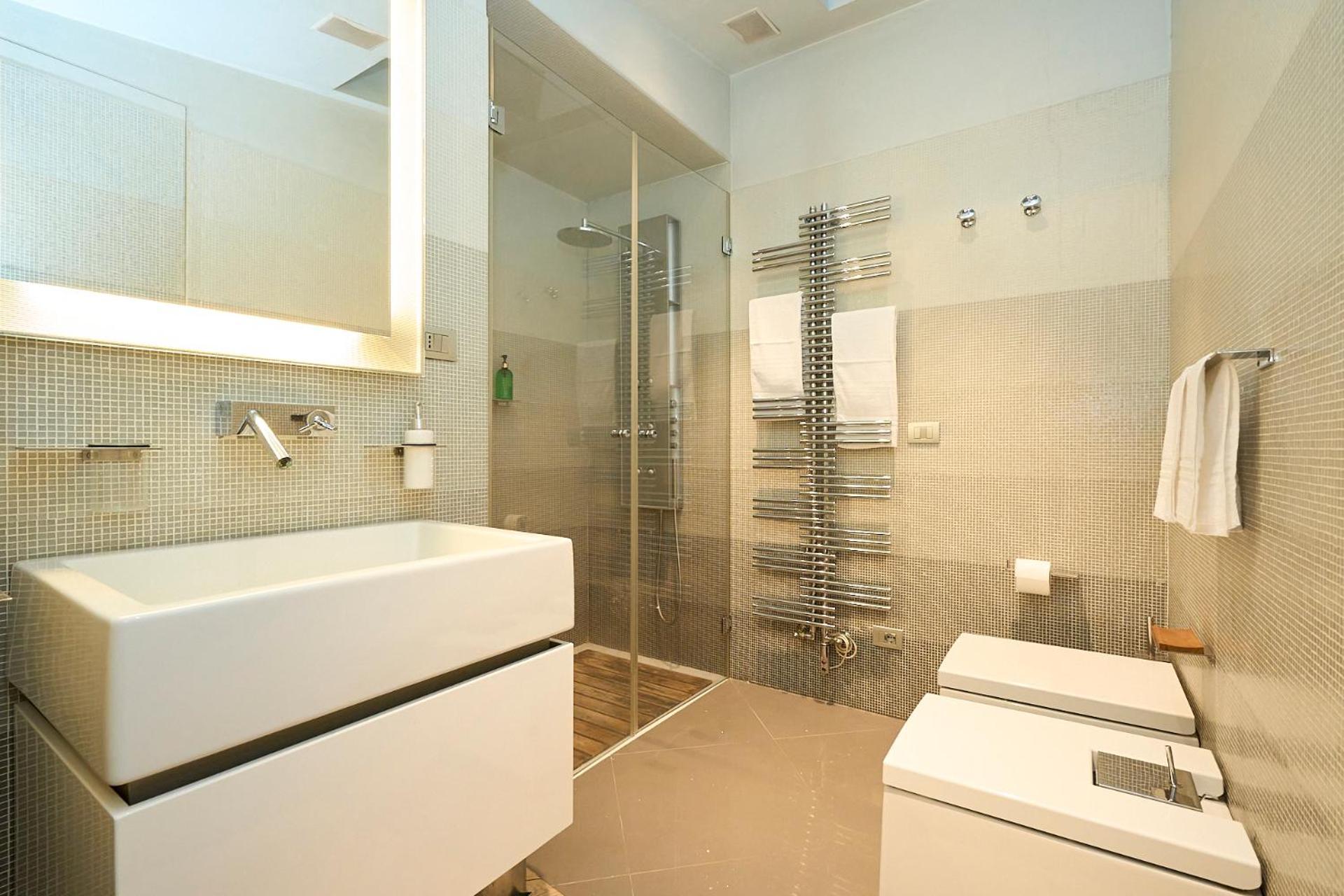Luxury House - 2 Minutes Walk From Station Apartment