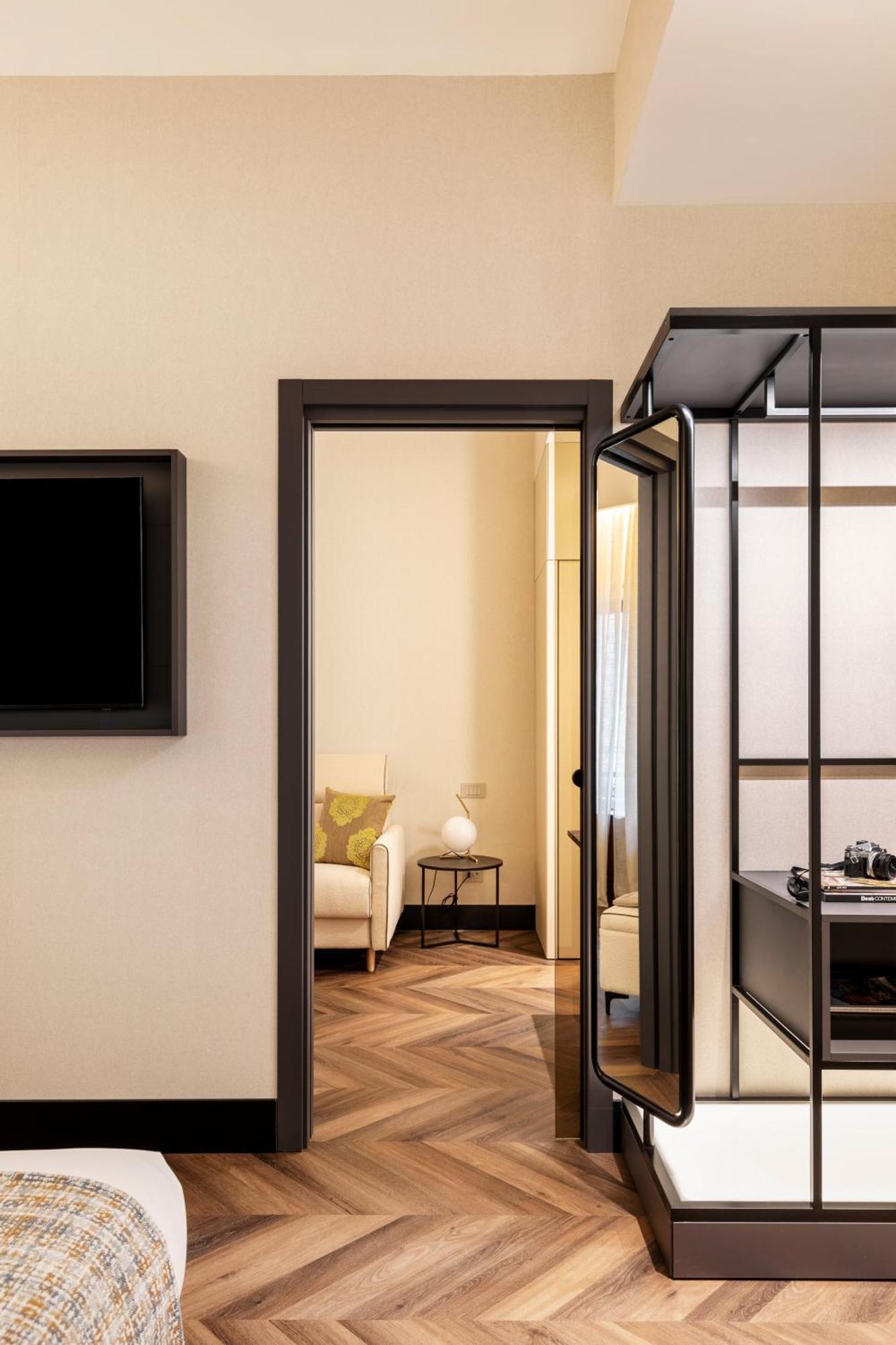 Lumera - Brera Apartment Milan