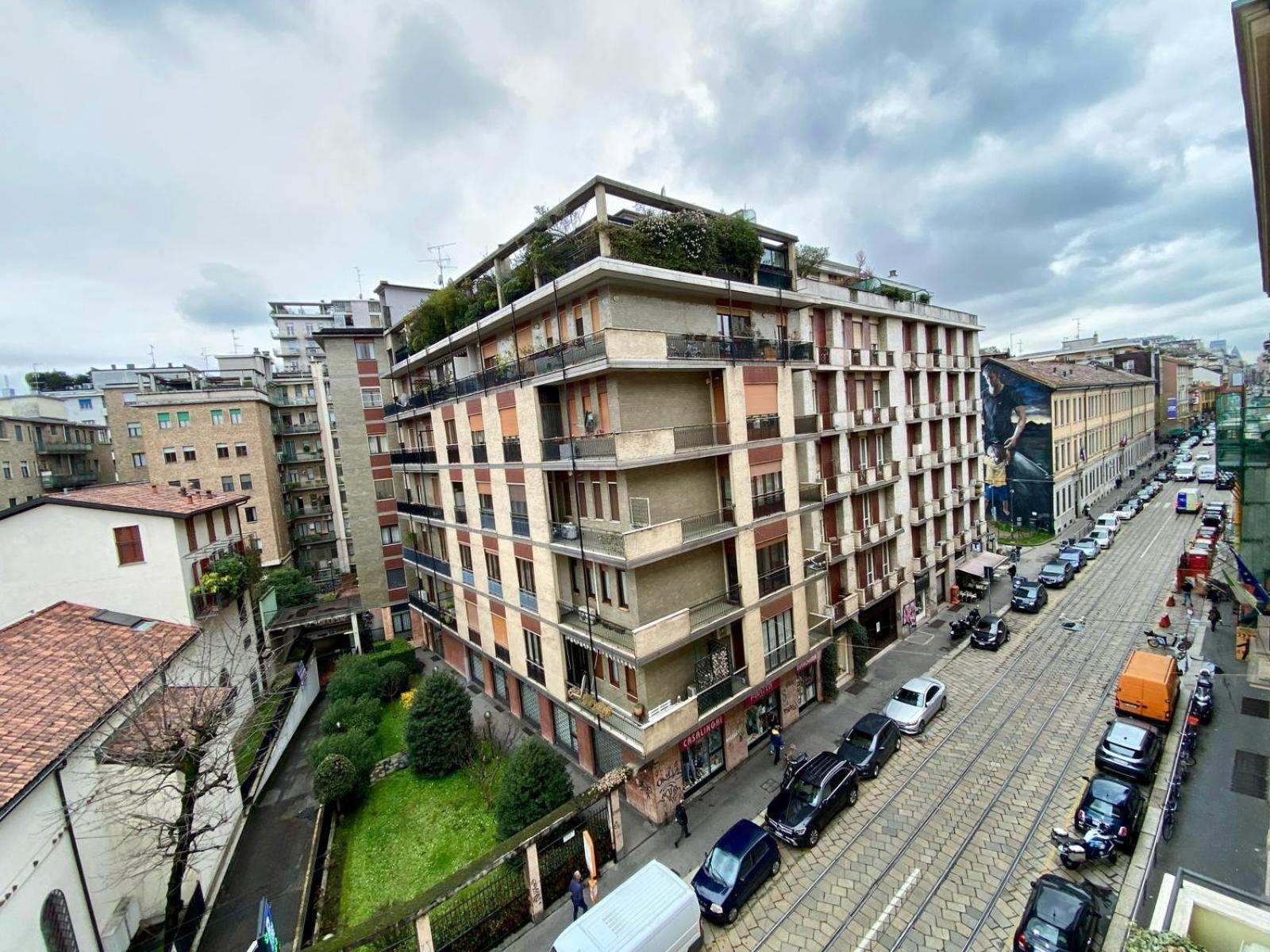 Apartment Porta Romana - Bright 350m From M3 *