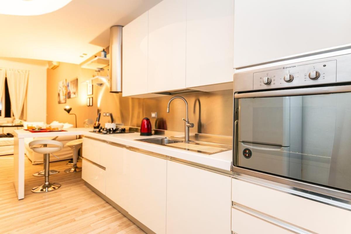 Chic Elegante Rifugio A Due Passi Dalla M4 Apartment Milan