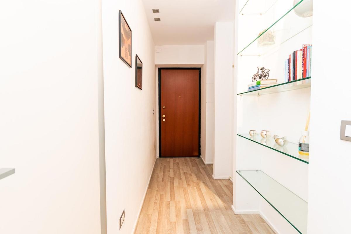 Chic Elegante Rifugio A Due Passi Dalla M4 Apartment Milan