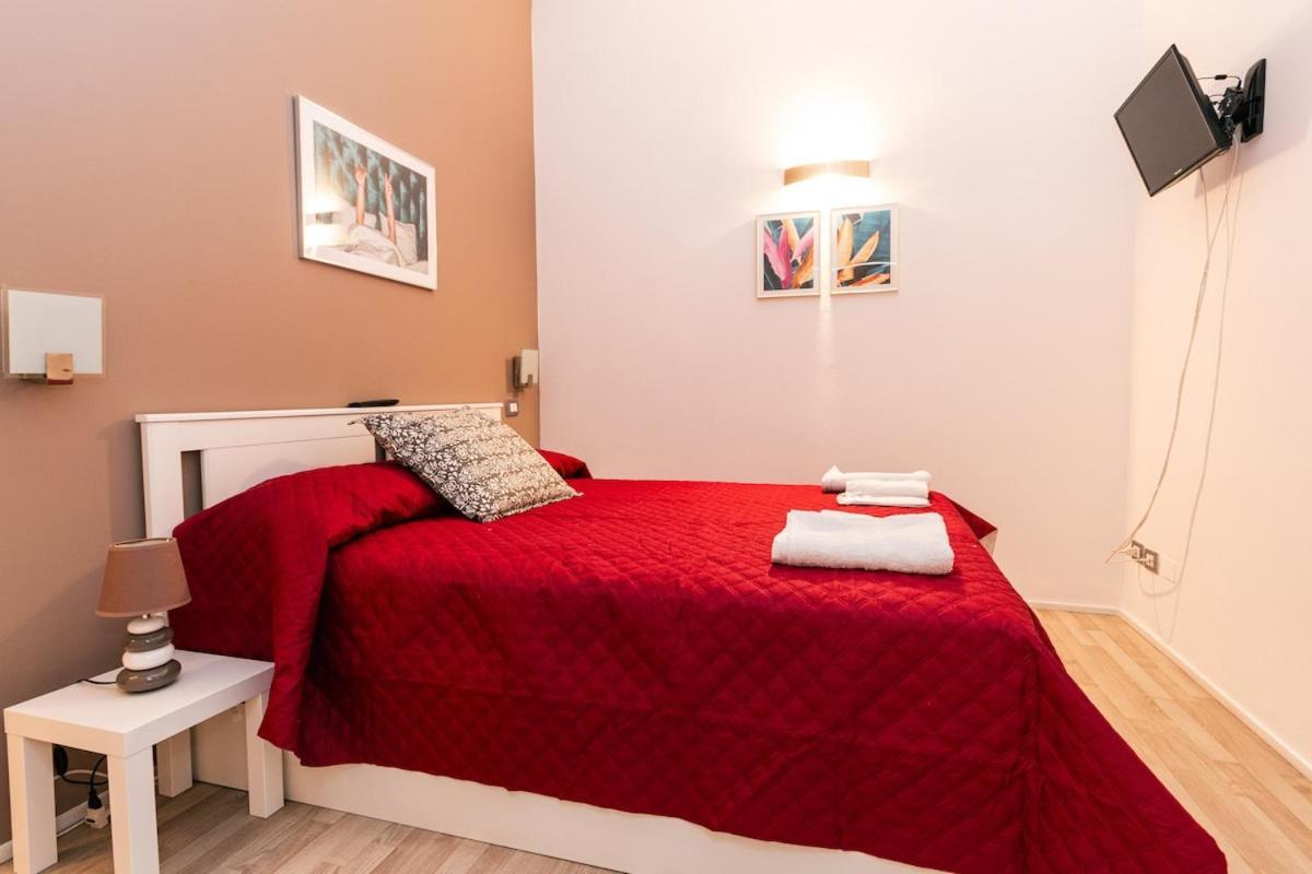 Apartment Chic Elegante Rifugio A Due Passi Dalla M4 Milan