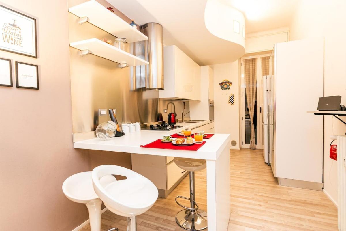 Apartment Chic Elegante Rifugio A Due Passi Dalla M4 Milan