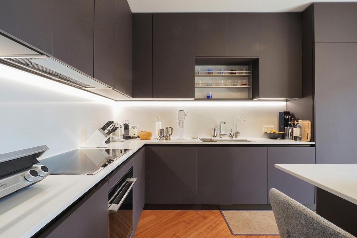 Apartment Bright Three Bedroom With Balconies Porta Romana Milan