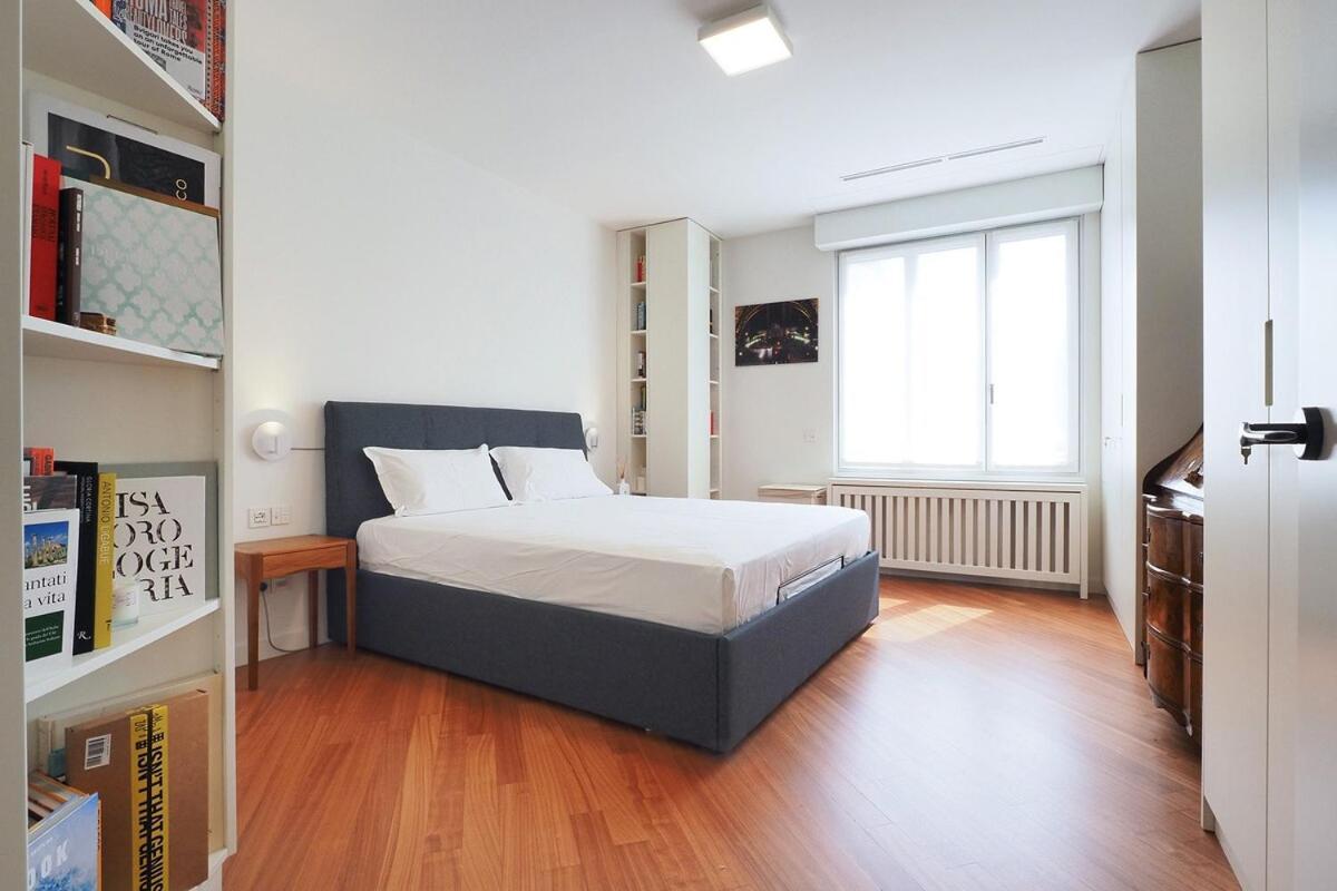 Bright Three Bedroom With Balconies Porta Romana