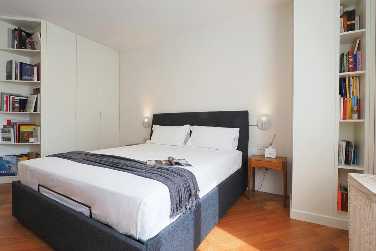 Bright Three Bedroom With Balconies Porta Romana Apartment Milan