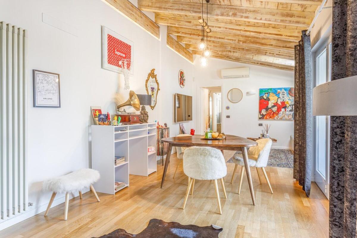 Unconventional Near Linate - Supreme Meme Loft