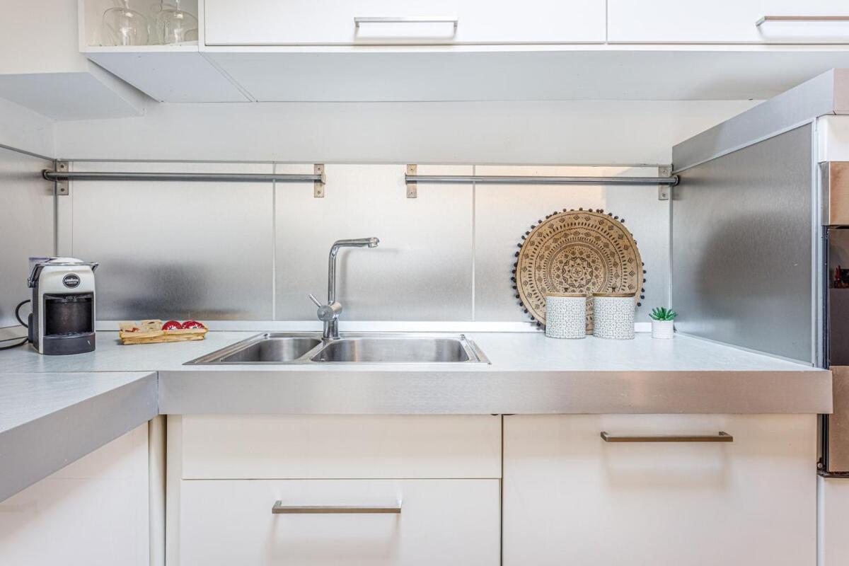 Apartment Unconventional Near Linate - Supreme Meme Loft