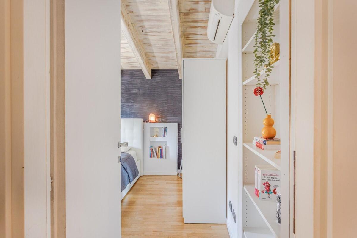 Unconventional Near Linate - Supreme Meme Loft Apartment *