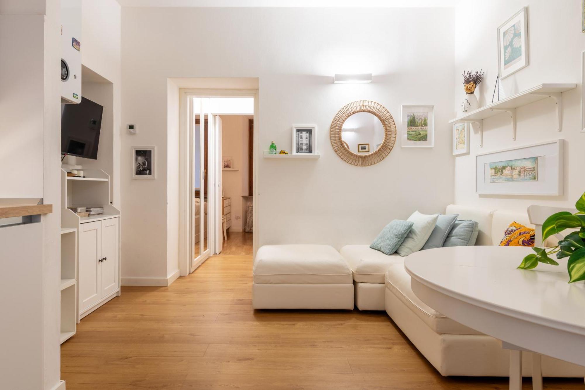 Apartment Quiet Two-room A Few Steps From Mm Ptvenezia