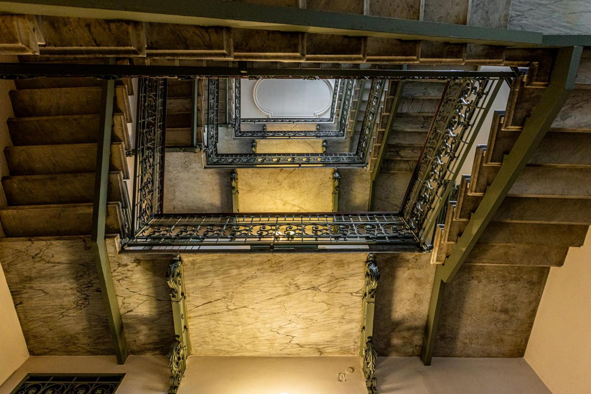 Luxury, Modern & Charming Near Station * Milan