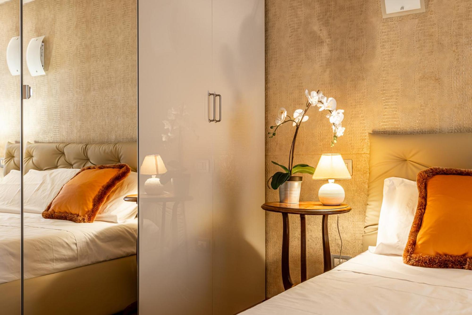 Luxury, Modern & Charming Near Station *