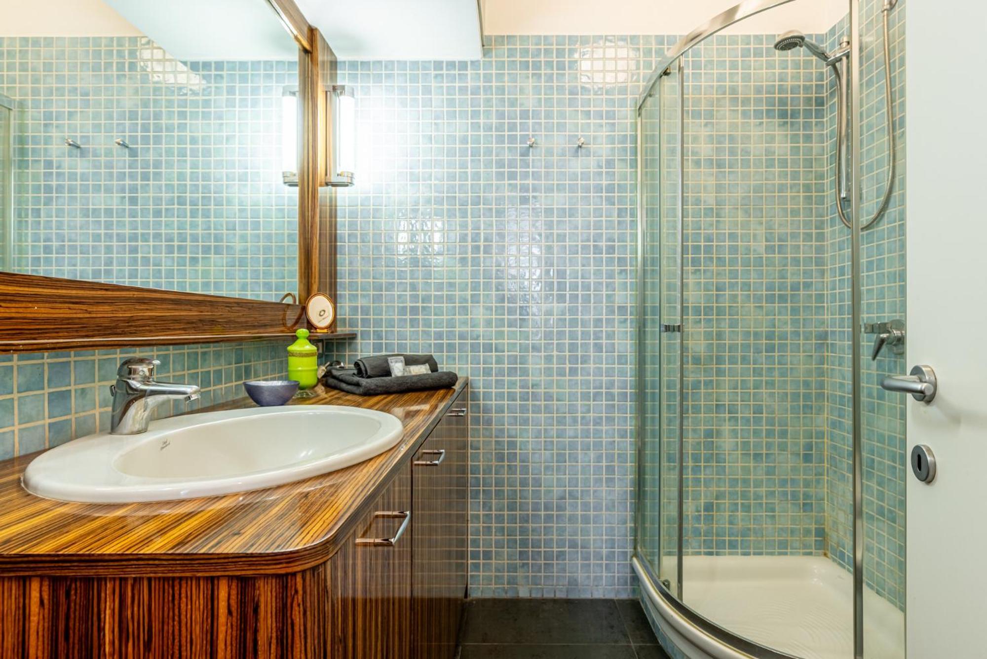 Apartment Luxury, Modern & Charming Near Station *