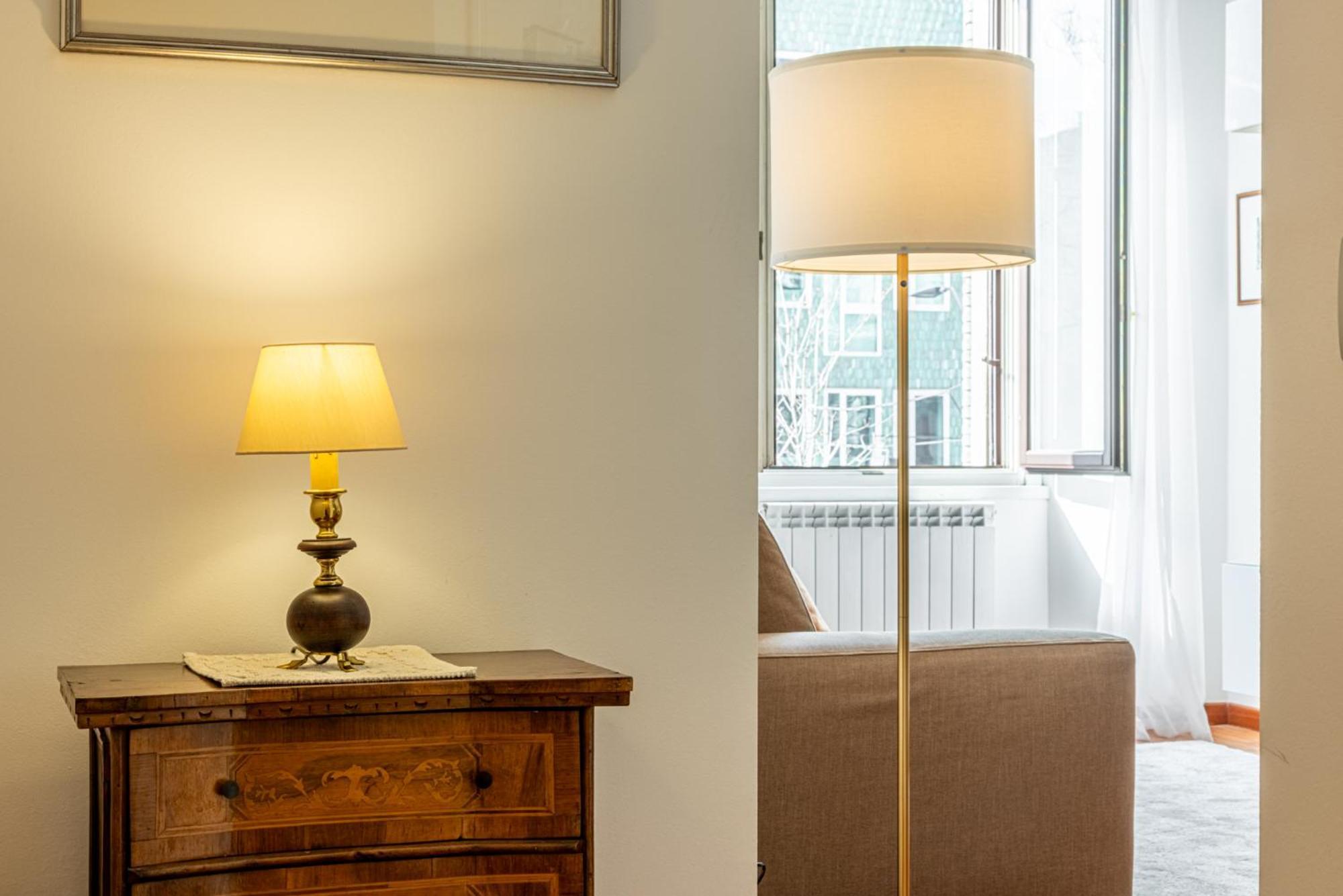 Apartment Luxury, Modern & Charming Near Station